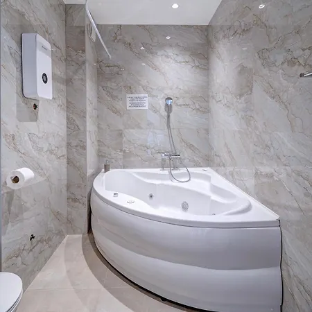 Jacuzzi King Free Parking Апартаменты Белград