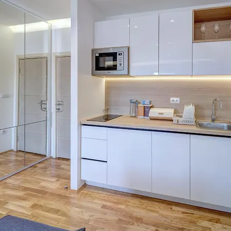 Jacuzzi King Free Parking *