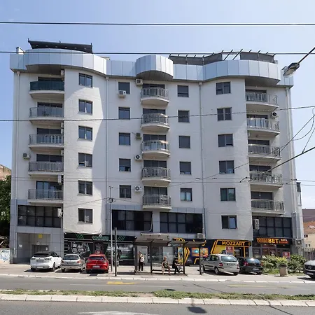 Jacuzzi King Free Parking 아파트