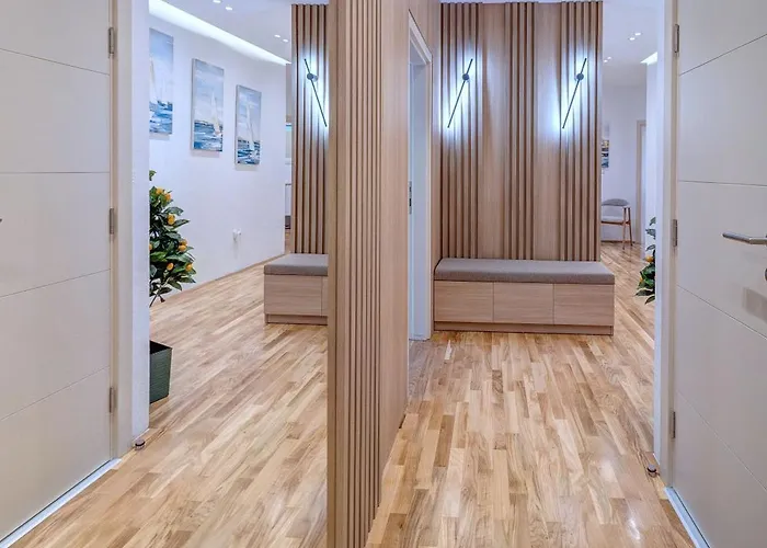 Jacuzzi King Free Parking