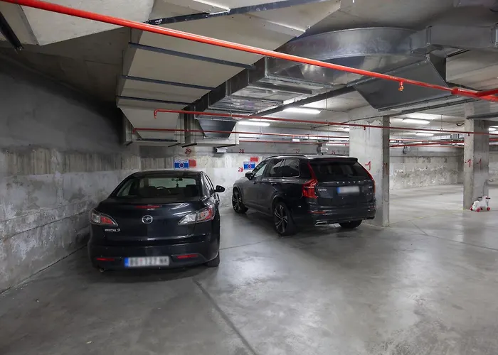 Jacuzzi King Free Parking شقة *